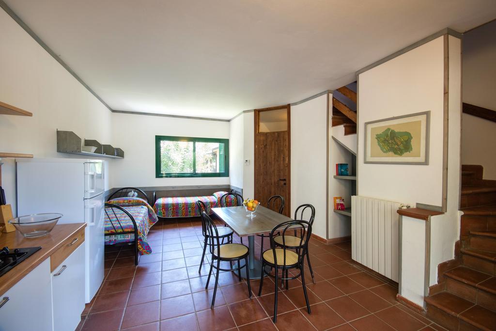 Il Borgo Centro Vacanze Guardistallo Exterior photo
